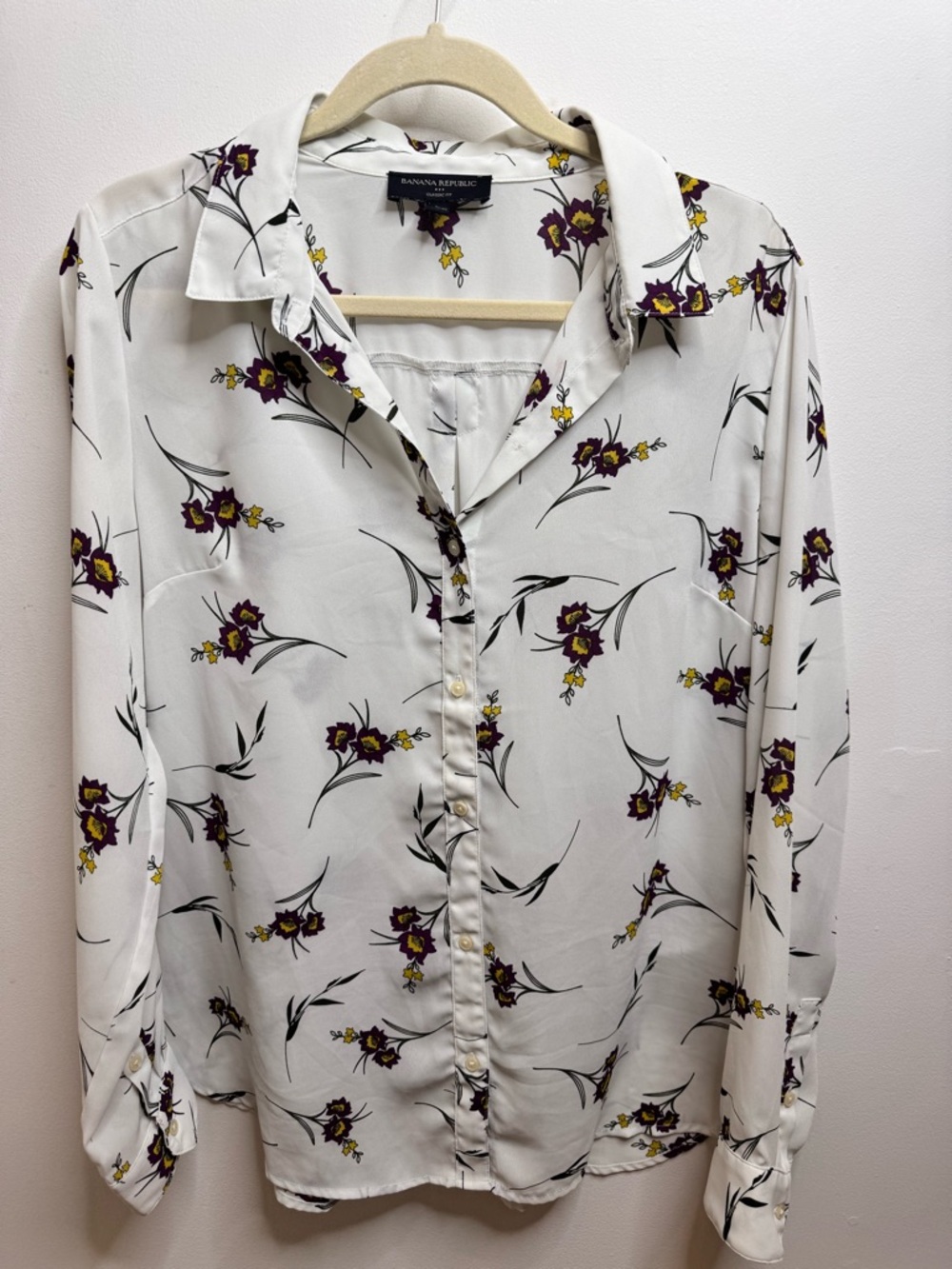 Banana Republic White Floral Button-Up Shirt with Purple & Yellow Accents